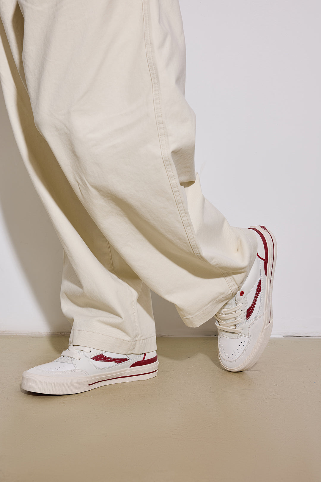 TRAPEZE - WHITE/WINE