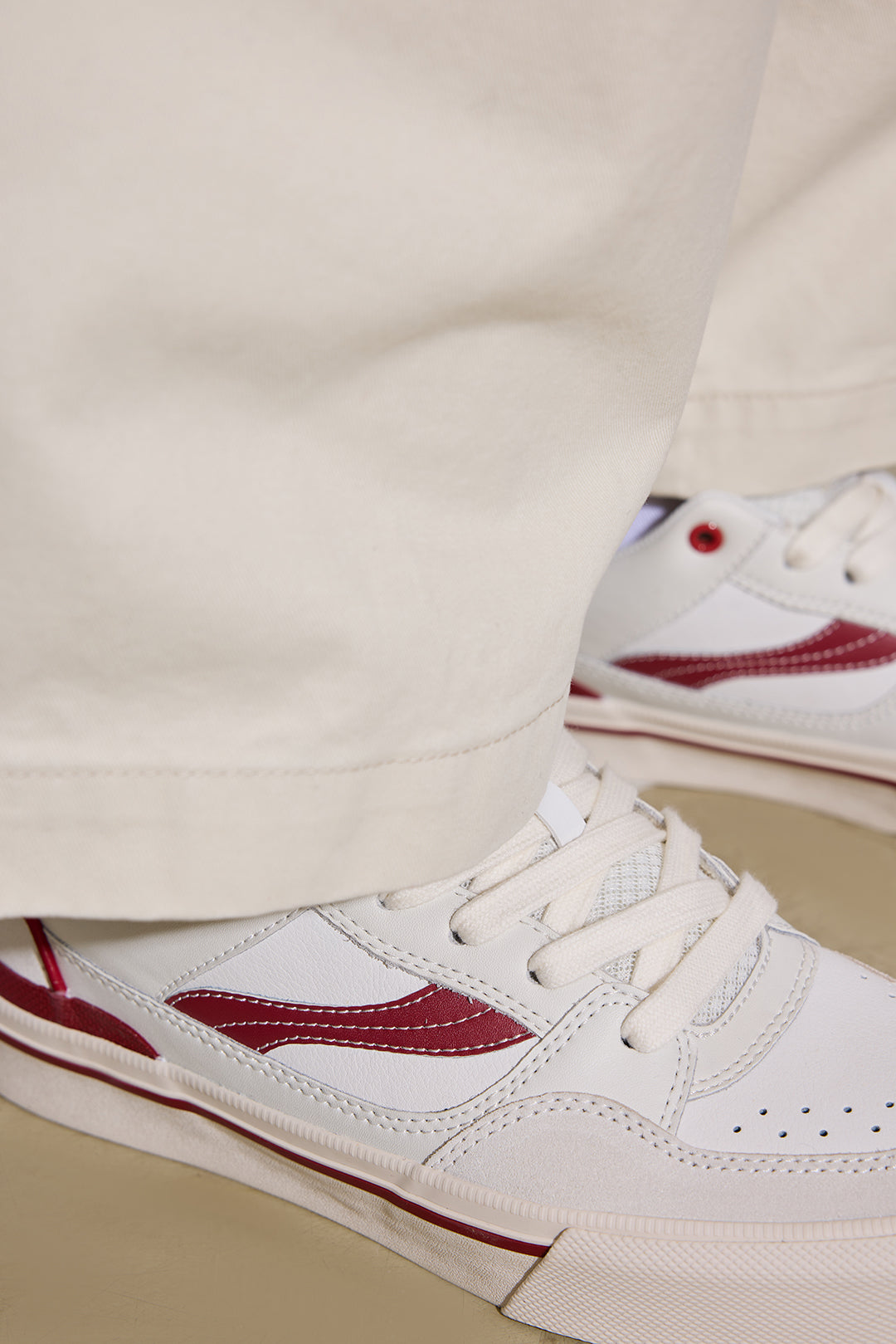 TRAPEZE - WHITE/WINE