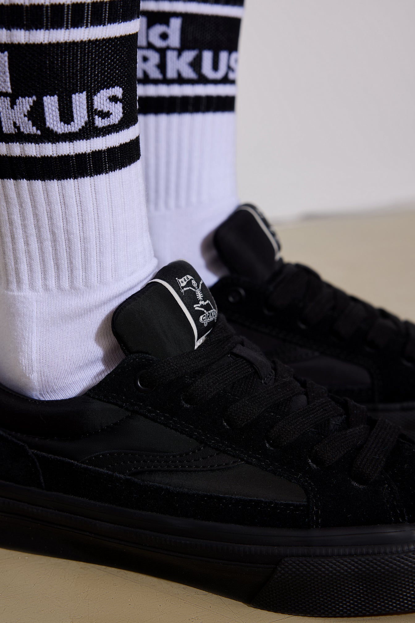 ASTLEY NEON - BLACK NYLON