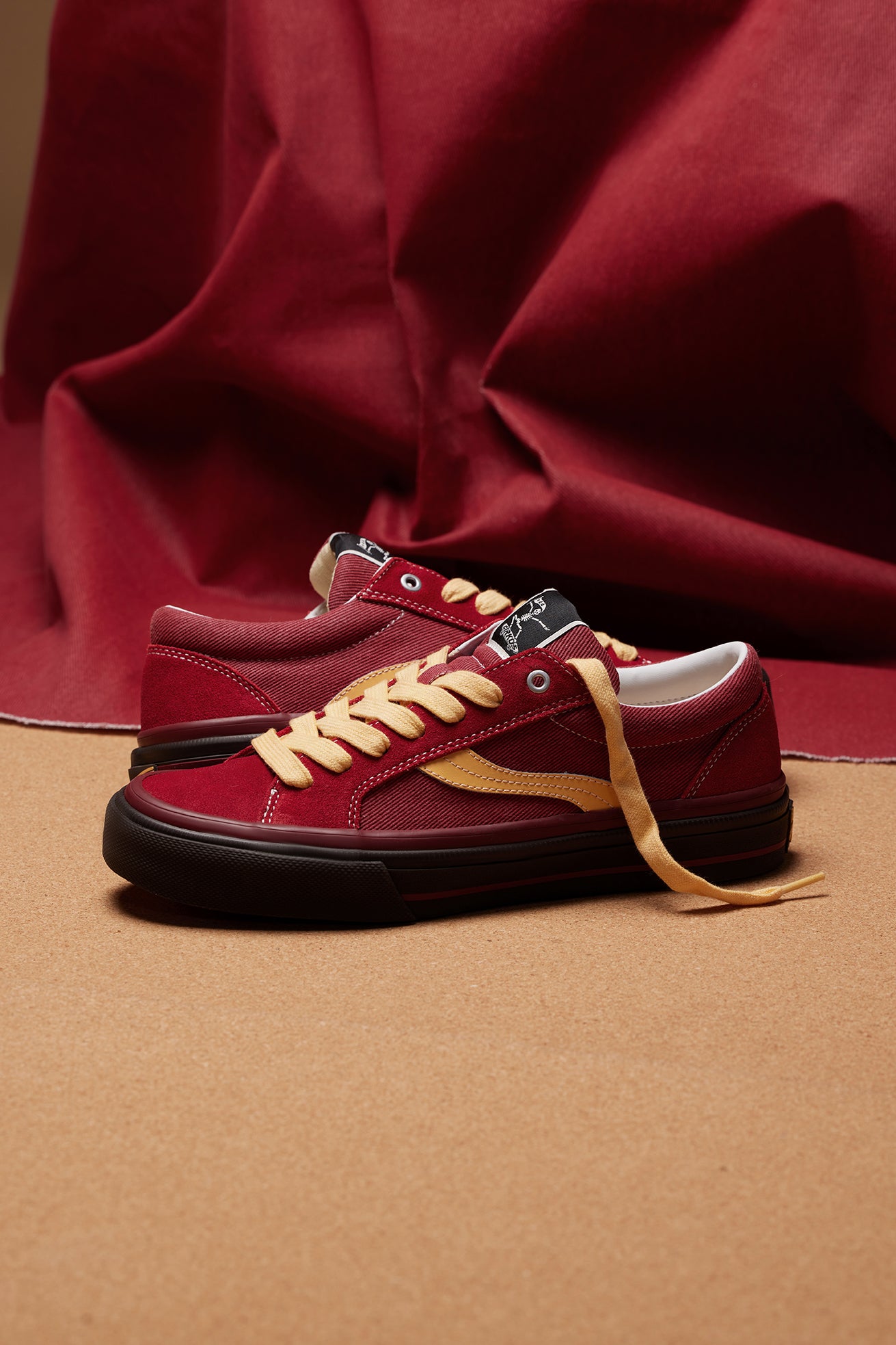 ASTLEY LOW - DARK RED