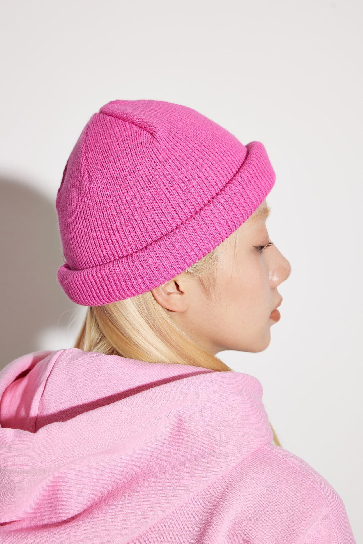 Knitted short fur hat - Pink